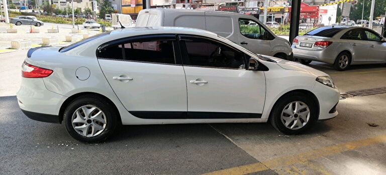 RENAULT FLUENCE