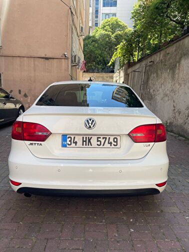 VOLKSWAGEN JETTA