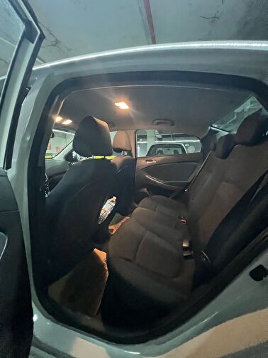 HYUNDAI ACCENT BLUE