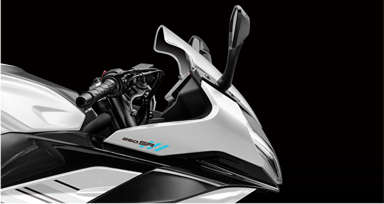 CFmoto 250SR