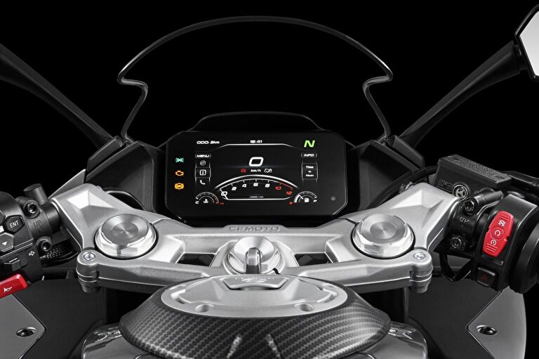 CFmoto 250SR