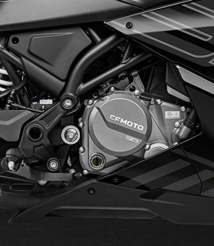CFmoto 250SR