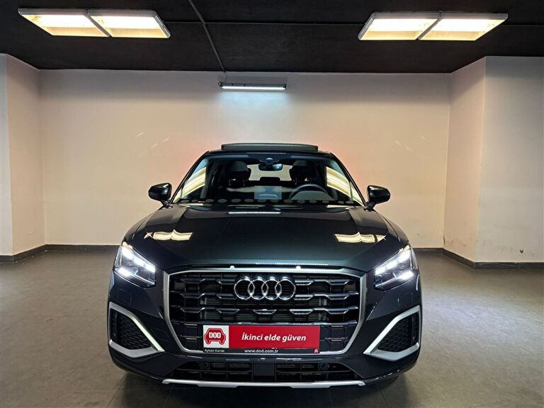 AUDI Q2
