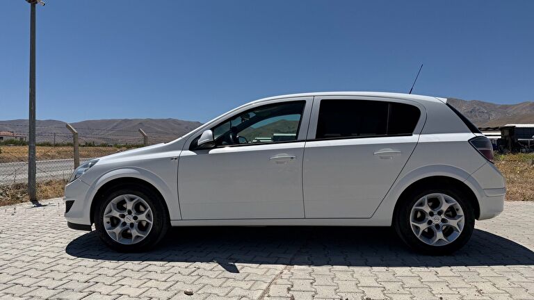 OPEL ASTRA CLASSIC III