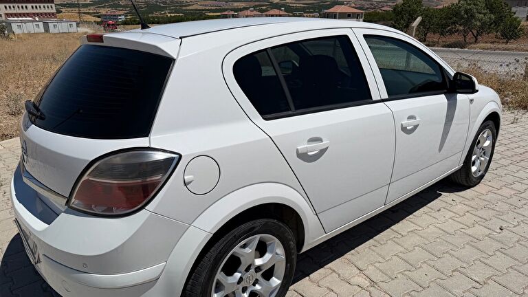 OPEL ASTRA CLASSIC III