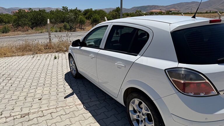 OPEL ASTRA CLASSIC III