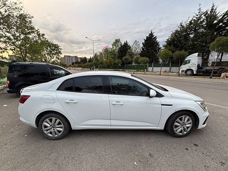RENAULT MEGANE