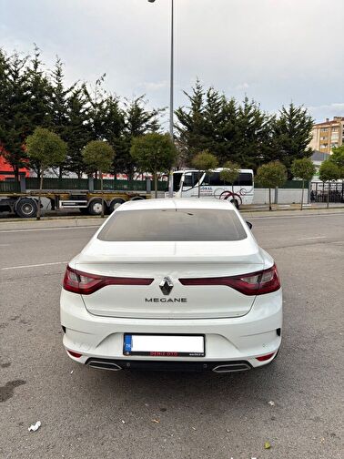RENAULT MEGANE