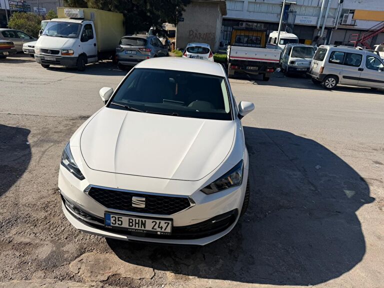 SEAT LEON