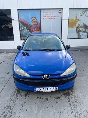 PEUGEOT 206