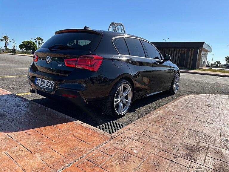 BMW 1 SERISI