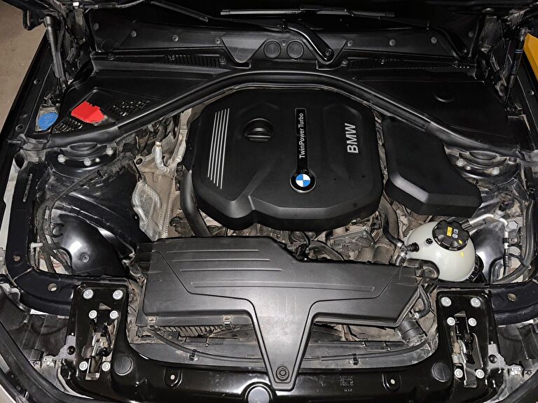 BMW 1 SERISI