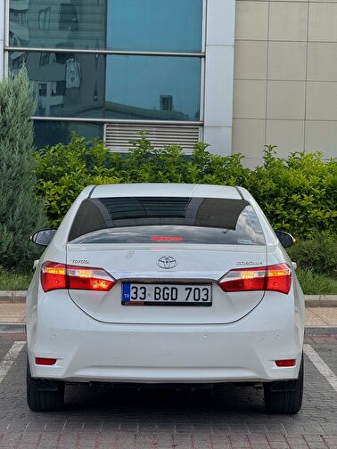 TOYOTA COROLLA