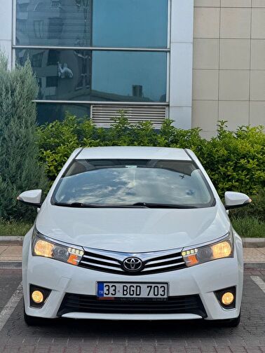 TOYOTA COROLLA