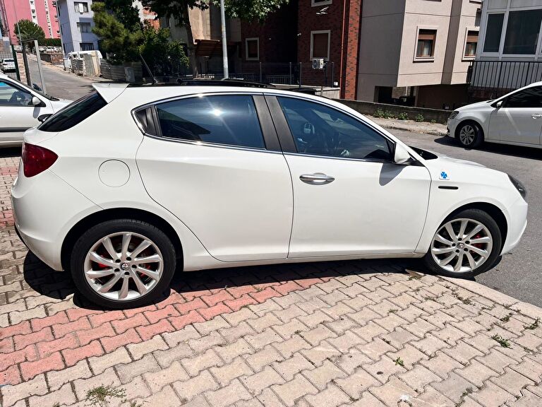 ALFA ROMEO GIULIETTA