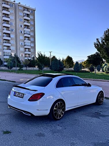 MERCEDES-BENZ C-SERISI