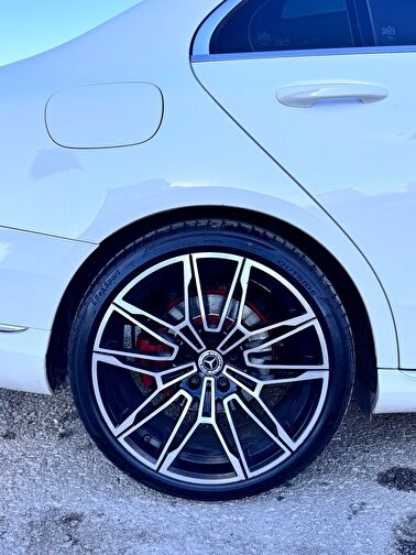 MERCEDES-BENZ C-SERISI