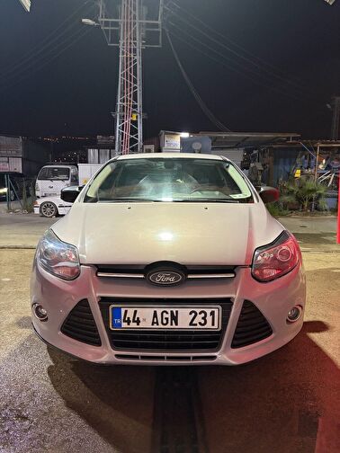 FORD FOCUS