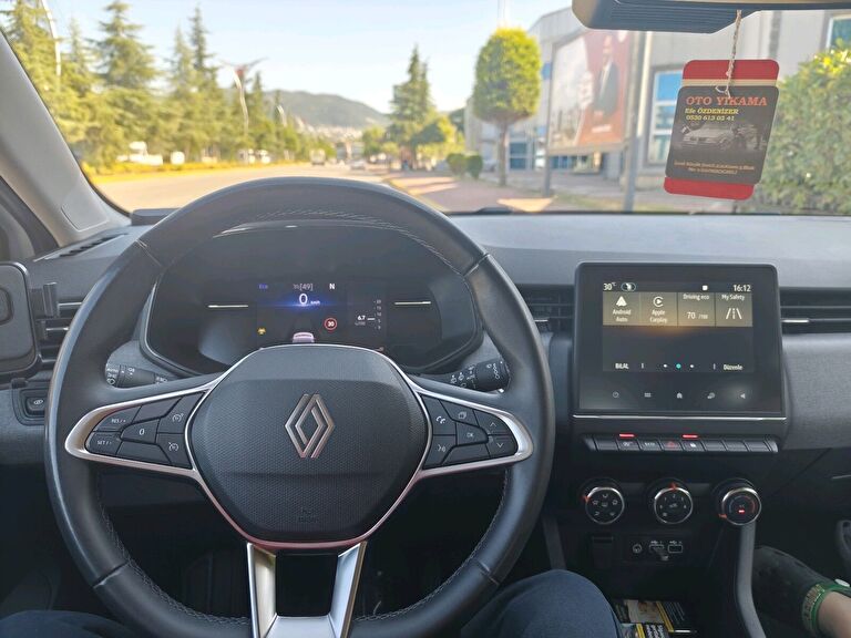 RENAULT CLIO