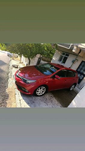 TOYOTA AURIS