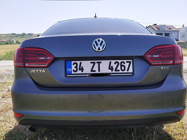 VOLKSWAGEN JETTA