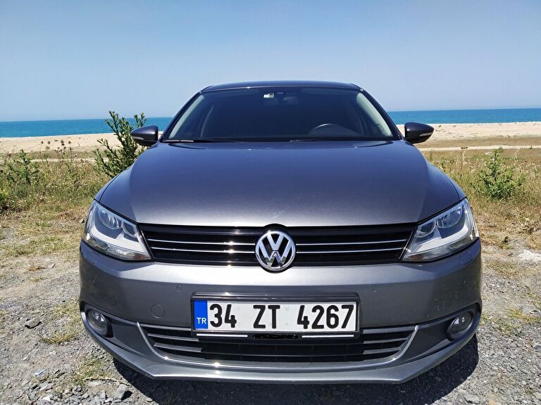 VOLKSWAGEN JETTA