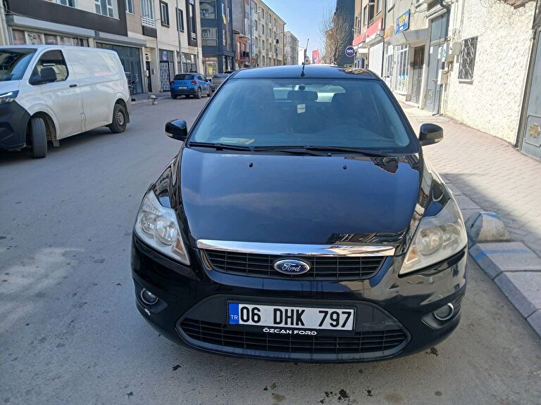 FORD FOCUS