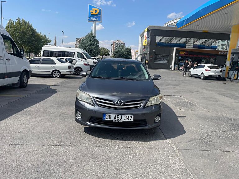 TOYOTA COROLLA