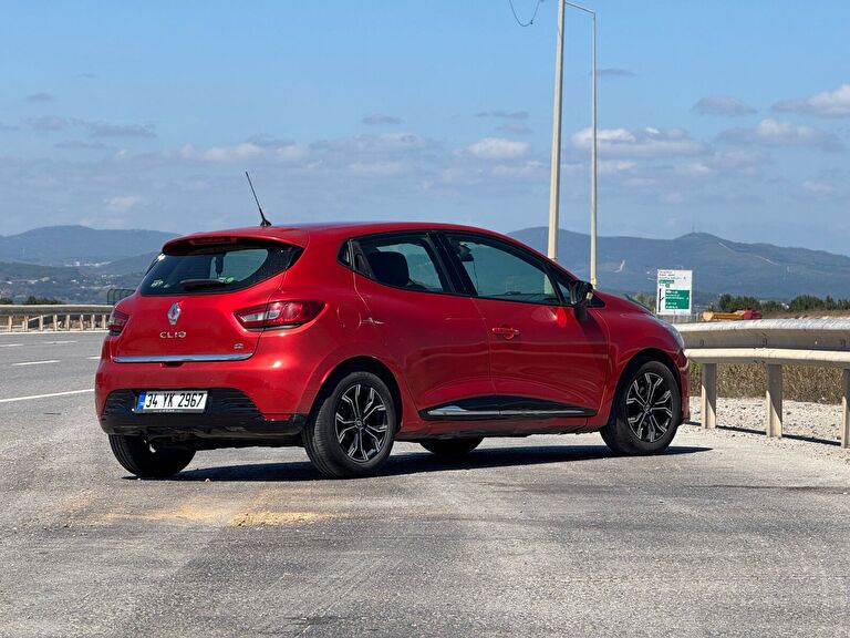RENAULT CLIO