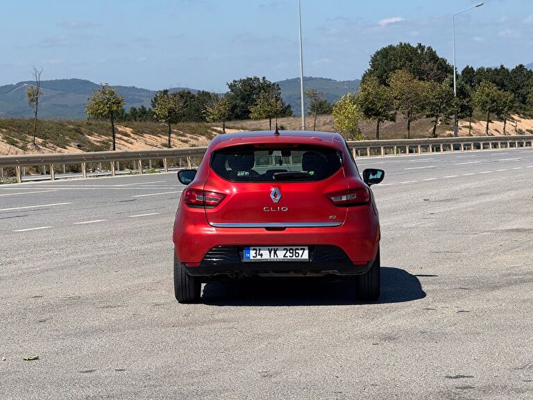 RENAULT CLIO