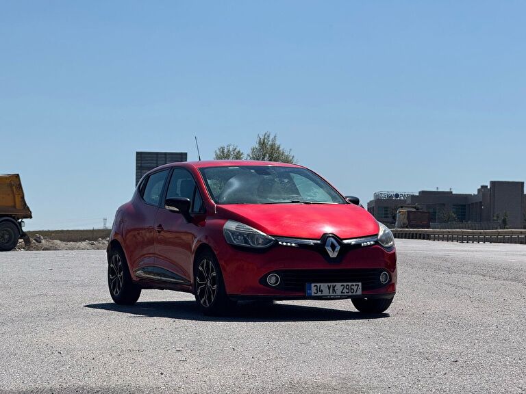 RENAULT CLIO