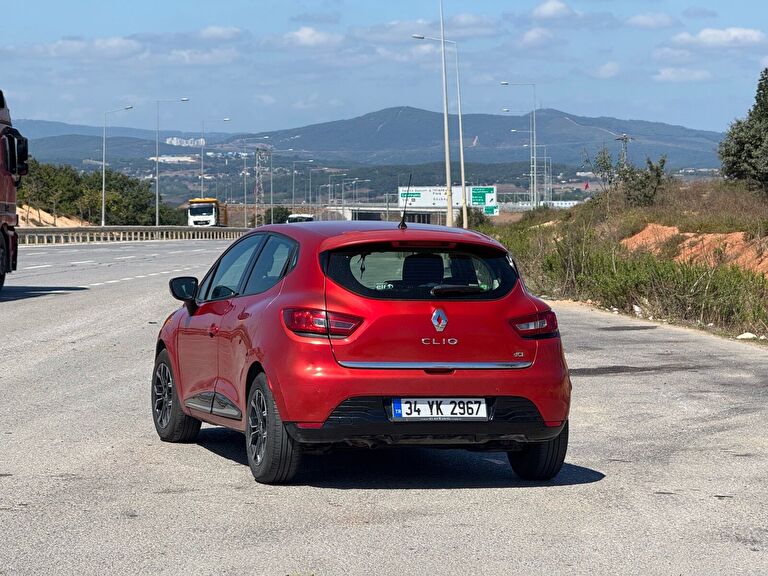 RENAULT CLIO
