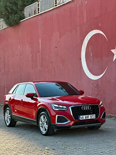 AUDI Q2
