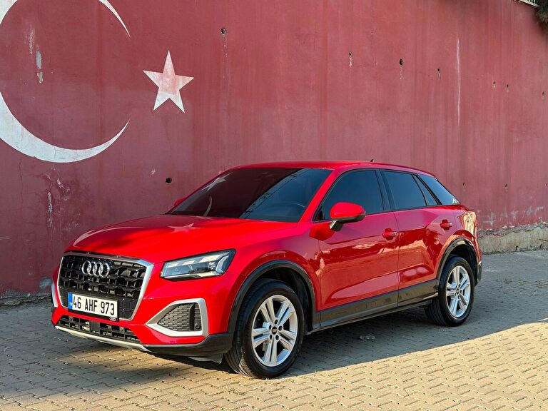 AUDI Q2