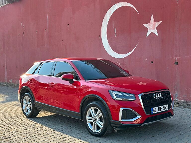 AUDI Q2