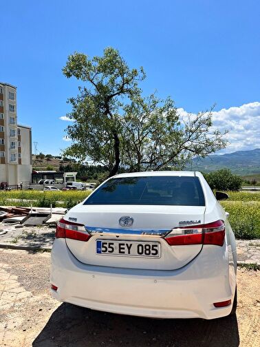 TOYOTA COROLLA