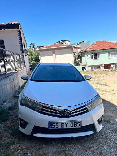 TOYOTA COROLLA
