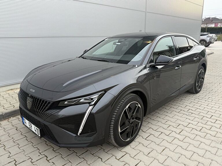 PEUGEOT 408