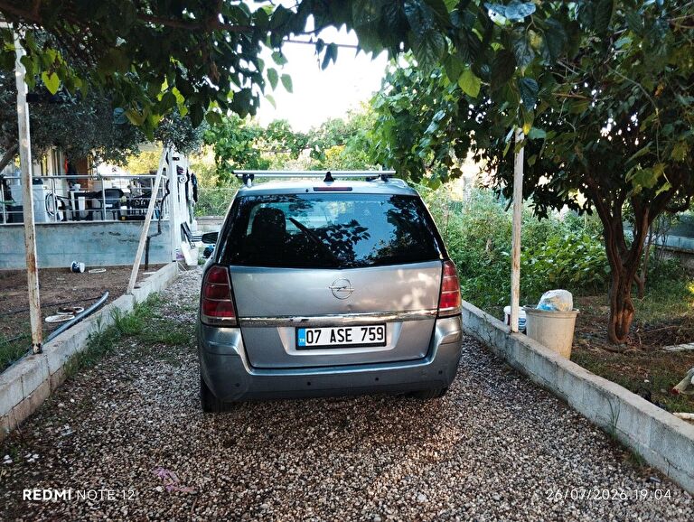 OPEL ZAFIRA
