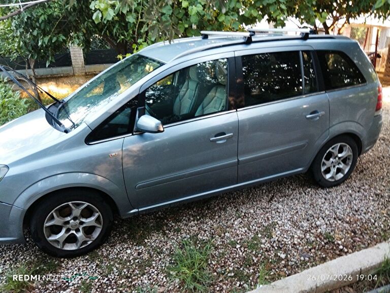 OPEL ZAFIRA