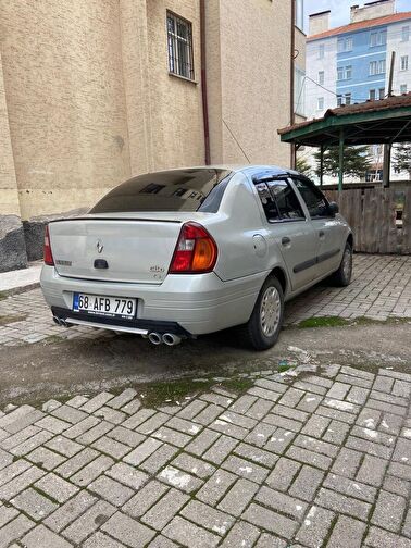 RENAULT CLIO SYMBOL