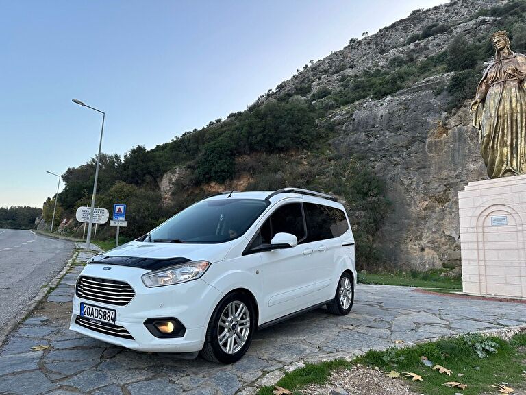 FORD TOURNEO COURIER