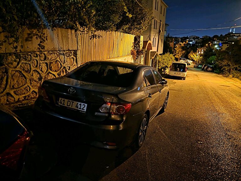 TOYOTA COROLLA
