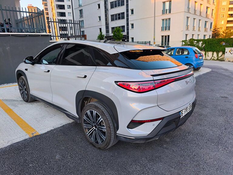 BYD SEALION 7