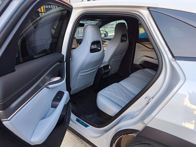 BYD SEALION 7