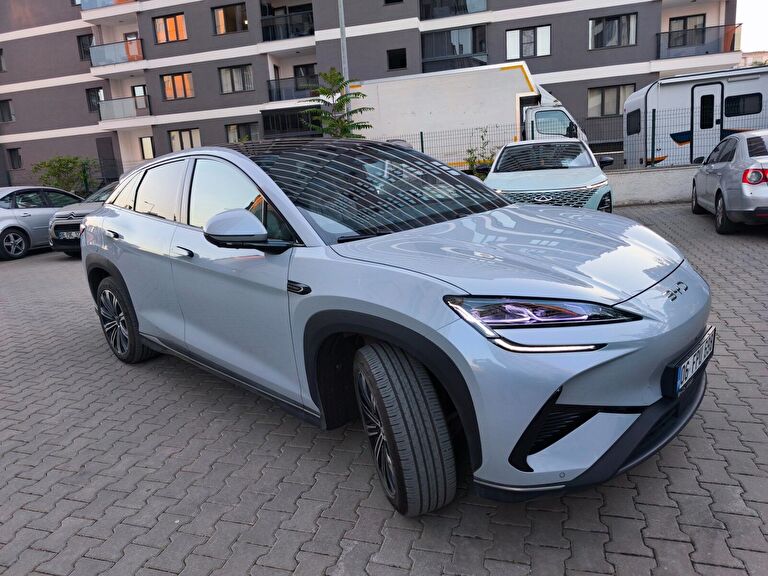 BYD SEALION 7