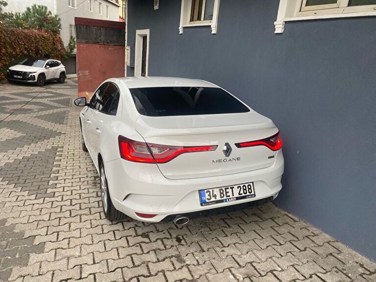 RENAULT MEGANE