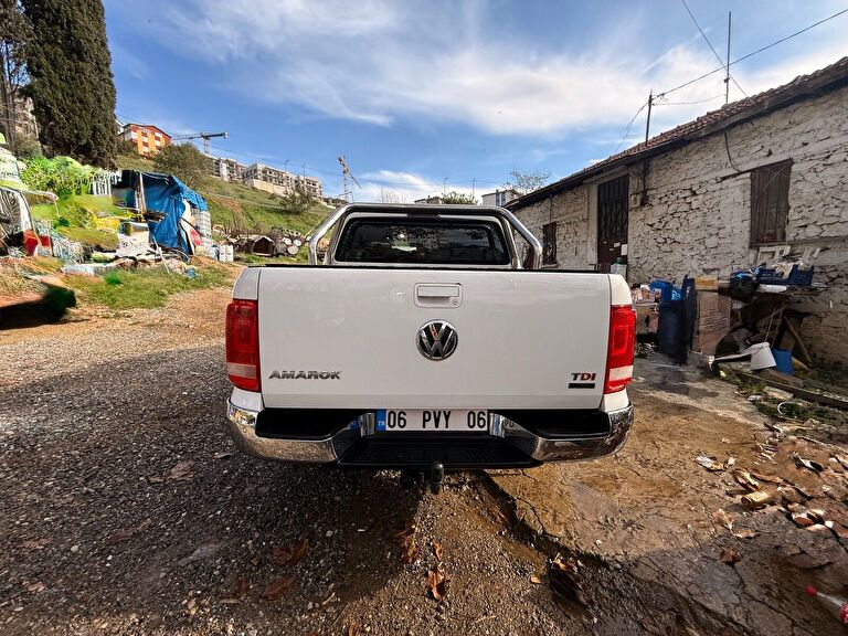 VOLKSWAGEN AMAROK