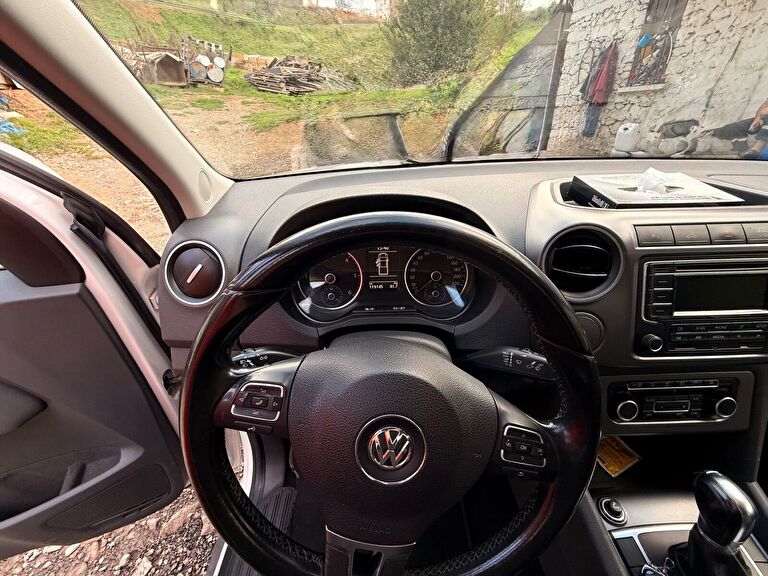 VOLKSWAGEN AMAROK