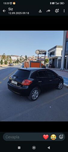 TOYOTA AURIS